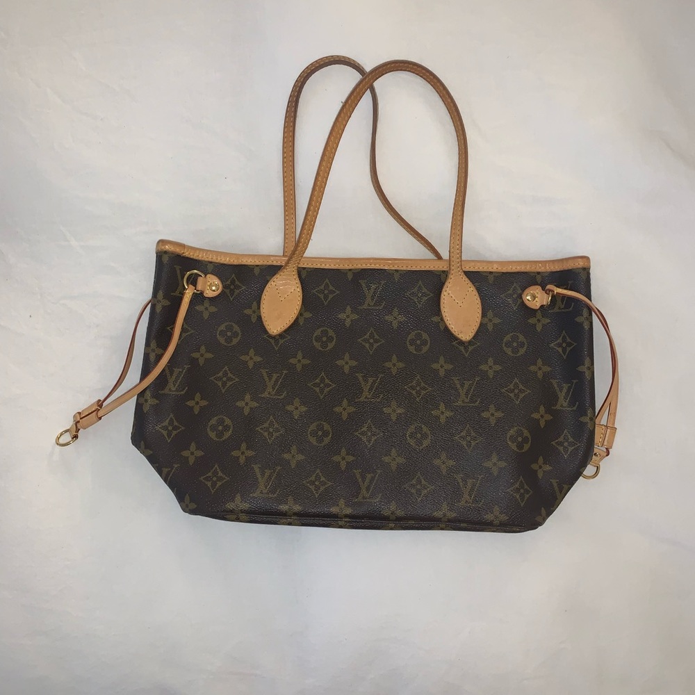 Louis Vuitton Purse